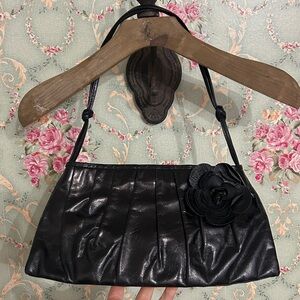 Truly VINTAGE Black Leather Shoulder Bag Handbag purse clutch Floral Accent